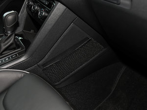 2018款330TSI 四驱高配型 空间座椅