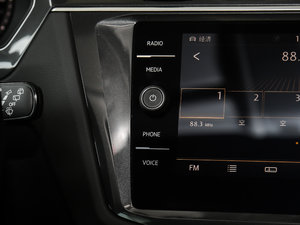 2018款330TSI 四驱高配型 音响调节