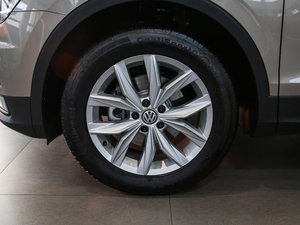 2018280TSI 򌾫Ӣ ݆Ȧ