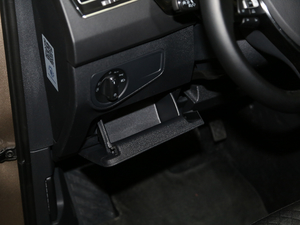 2018280TSI 򌾫Ӣ п؅^