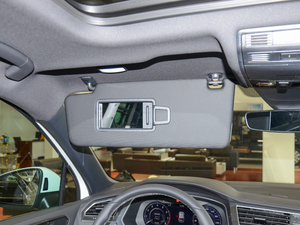 2018380TSI (q)R-Line g