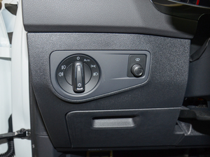 2018380TSI (q)R-Line g