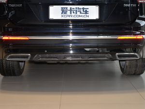 2018380TSI (q)R-Line Ś