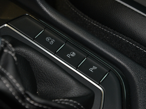 2018380TSI R-Line п؅^