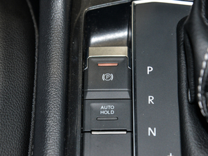 2018380TSI R-Line v܇Ƅ