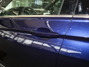 2018380TSI R-Line {T