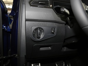 2018380TSI R-Line п؅^