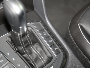 2018380TSI R-Line п؅^