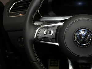 2018380TSI R-Line п؅^