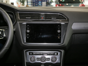 2018380TSI R-Line п_@ʾ