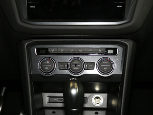 2018380TSI R-Line {{