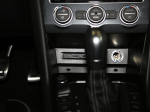 2018380TSI R-Line п؅^