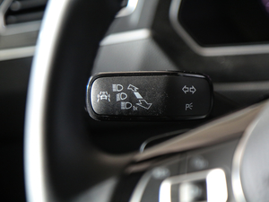 2018330TSI 򌄓 п؅^