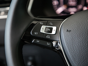 2018330TSI (q)(chung) п؅^(q)