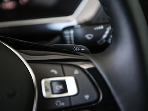 2018330TSI (q)(chung) п؅^(q)