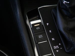 2018款330TSI 四驱创睿型 驻车制动器