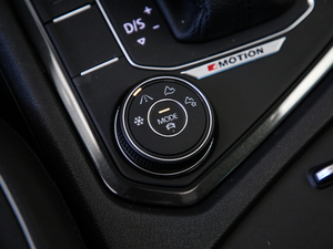 2018330TSI (q)(chung) п؅^(q)