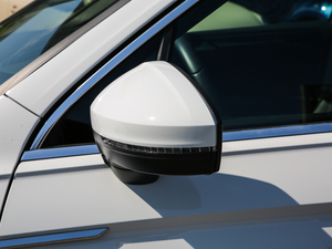 2018380TSI (q)R-Line (x)(ji)^