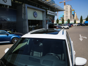 2018380TSI (q)R-Line (x)(ji)^