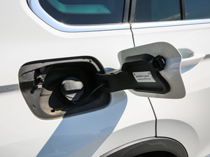 2018380TSI (q)R-Line (x)(ji)^