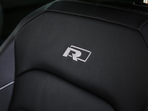 2018380TSI (q)R-Line g