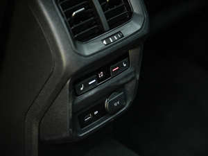 2018380TSI (q)R-Line g