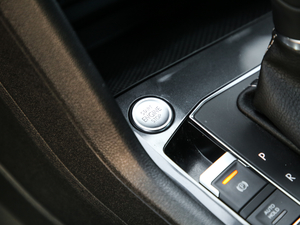 2018380TSI R-Line п؅^(q)