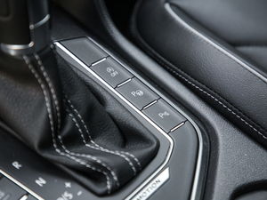 2018380TSI R-Line п؅^(q)