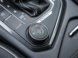 2018380TSI R-Line п؅^(q)