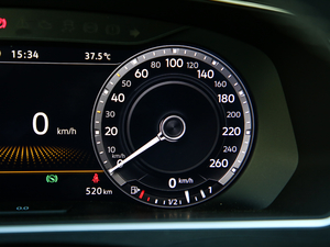 2018380TSI R-Line п؅^