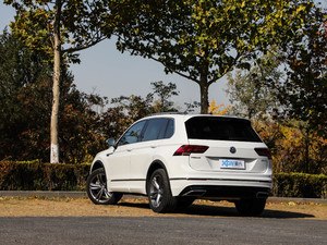 2018380TSI R-Line w^