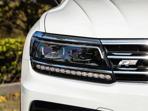 2018380TSI (q)R-Line (x)(ji)^