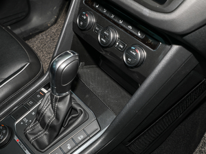 2018380TSI (q)R-Line g