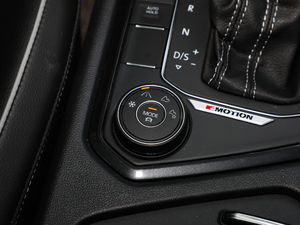 2018380TSI R-Line п؅^