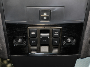 2018380TSI R-Line п؅^