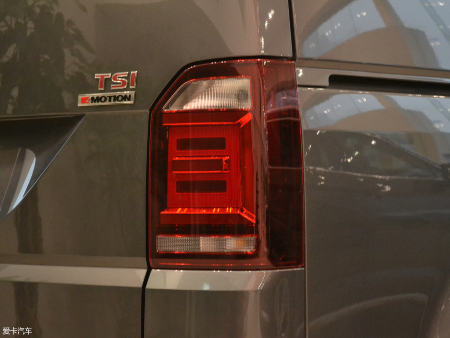 2018���~���� 2.0TSI ����L�а� 7��