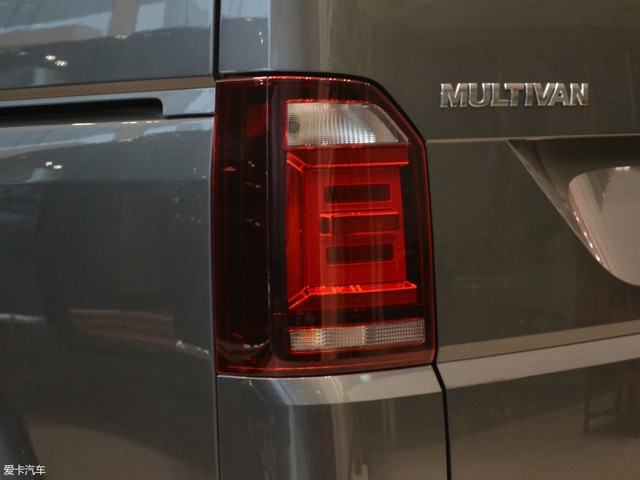 2018���~���� 2.0TSI ���(q��)�L(f��ng)�а� 7��