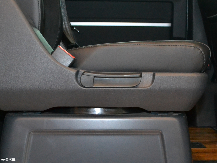 2018���~���� 2.0TSI ����L�а� 7��