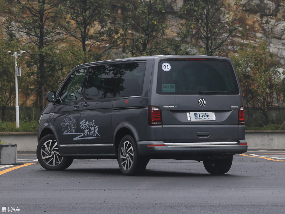 2018���~���� 2.0TSI ���̽���� 7��