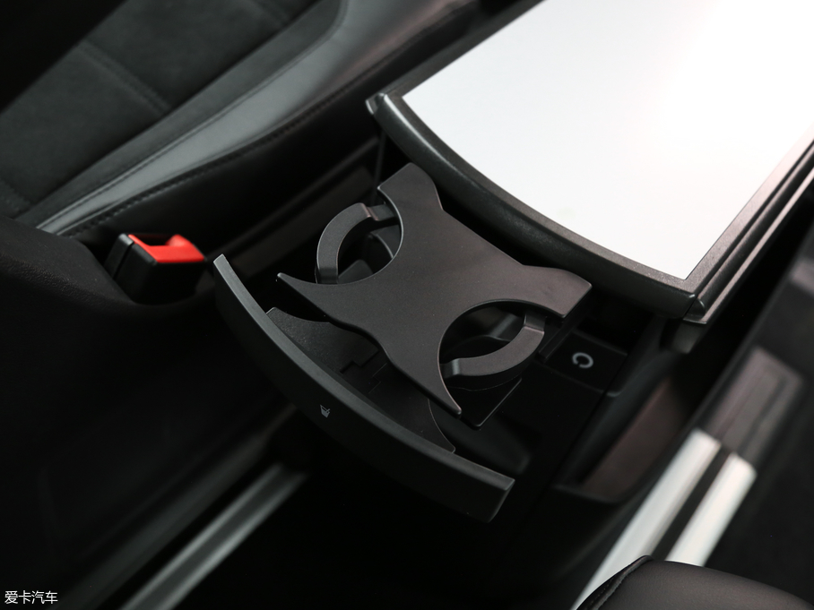 2018���~���� 2.0TSI ���̽���� 7��