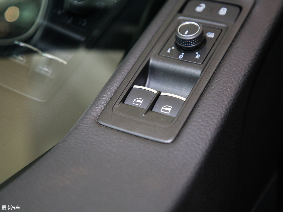 2018~ 2.0TSI (q)̽ 7