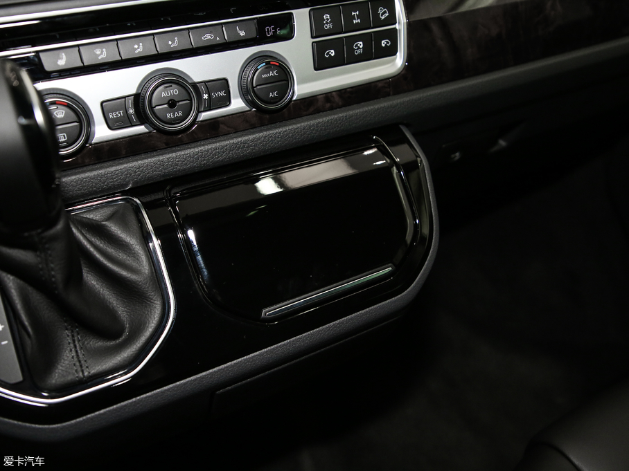 2018���~���� 2.0TSI ���̽���� 7��