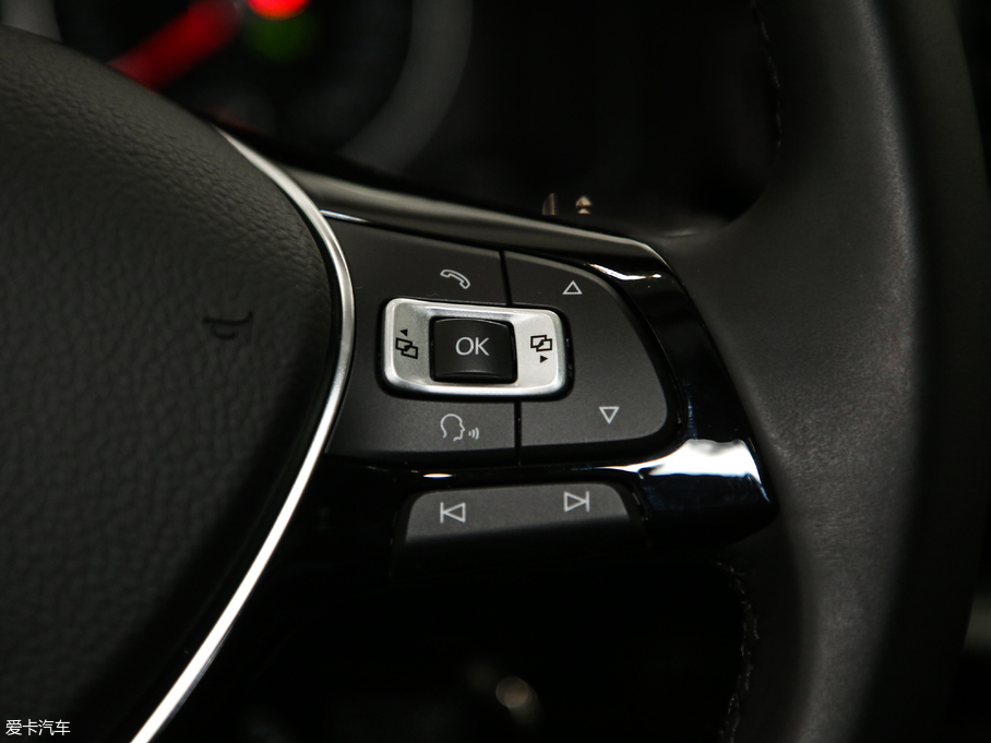 2018���~���� 2.0TSI ���(q��)̽���� 7��