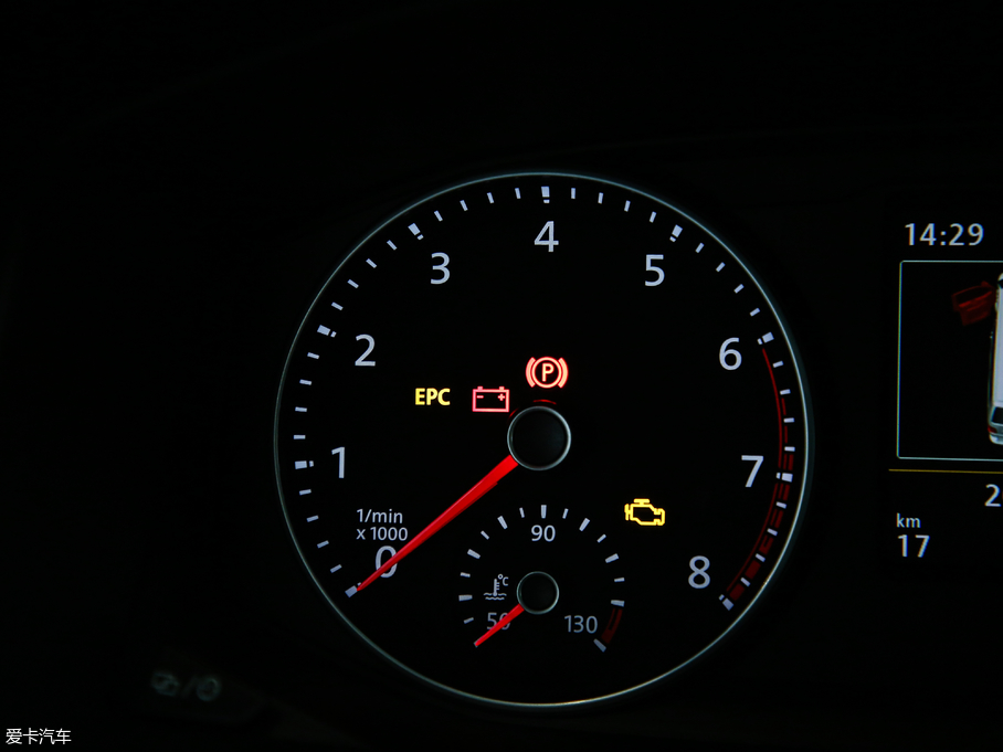 2018���~���� 2.0TSI ���̽���� 7��