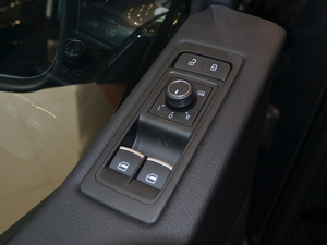 20182.0TSI (q)L(fng)а 7 {܇ƅ^(q)	