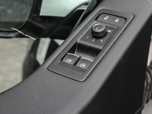 20182.0TSI (q) 7 {܇ƅ^(q)	