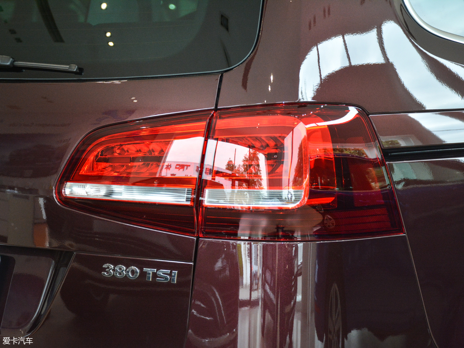 2018 380TSI  7