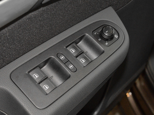 2018380TSI  7 {܇ƅ^	