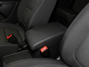 2018款380TSI 舒享型 7座 中央扶手箱