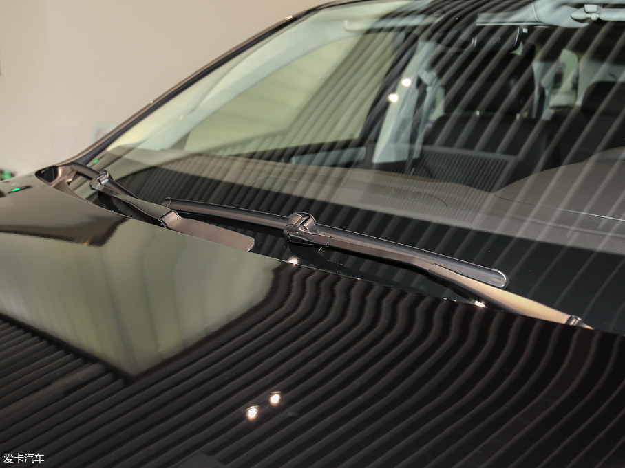 2018;J 3.0 TSI sҫذ